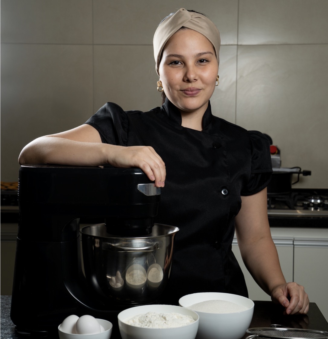 Chef Akemy Vem Confeitar